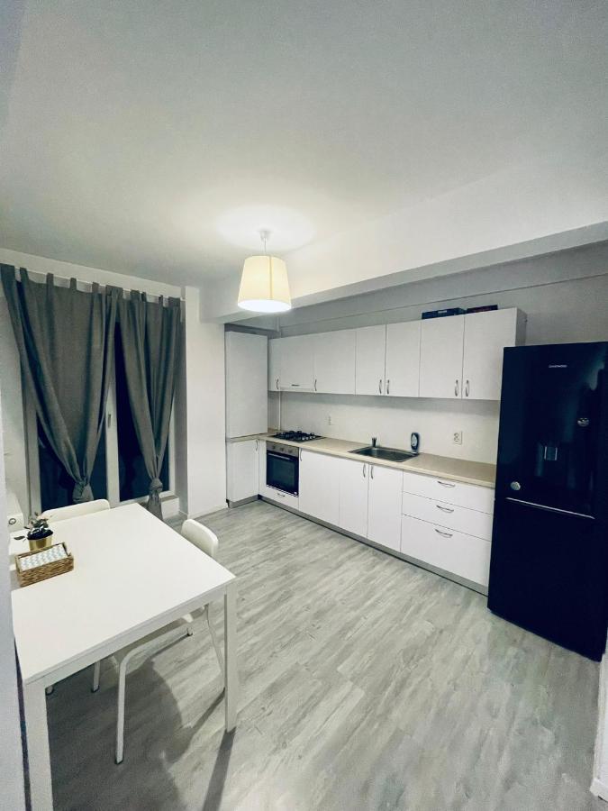 Santorini Residence Apartment Otopeni Ngoại thất bức ảnh